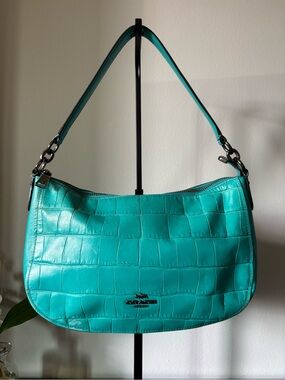 Coach Chelsea Shoulder Bag
